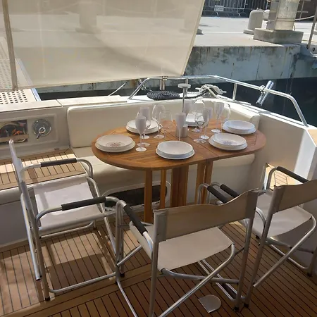 Botel Relax In Barca, Cena, Aperitivo, Private Party- Fairline 43 *