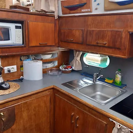 Relax In Barca, Cena, Aperitivo, Private Party- Fairline 43 Botel Arenzano